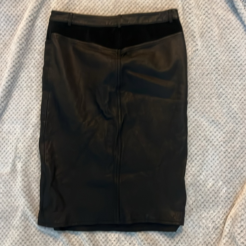 DKNY size 8 Leather skirt. Thick and comfortable material with some stretch. - Picture 2 of 5